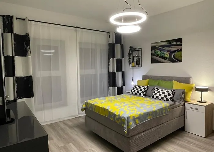 36 Nuerburgring In 马延