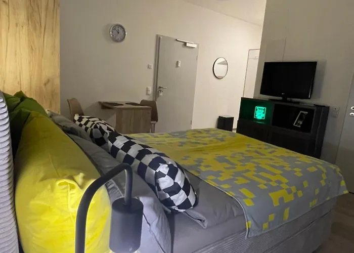 36 Nuerburgring In 马延